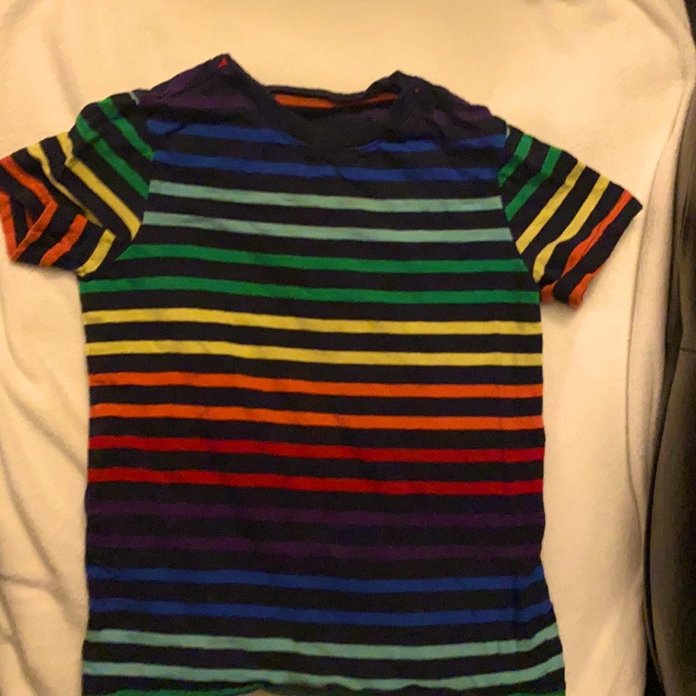 Primary, size 6-7, black rainbow striped short sleeve t-shirt